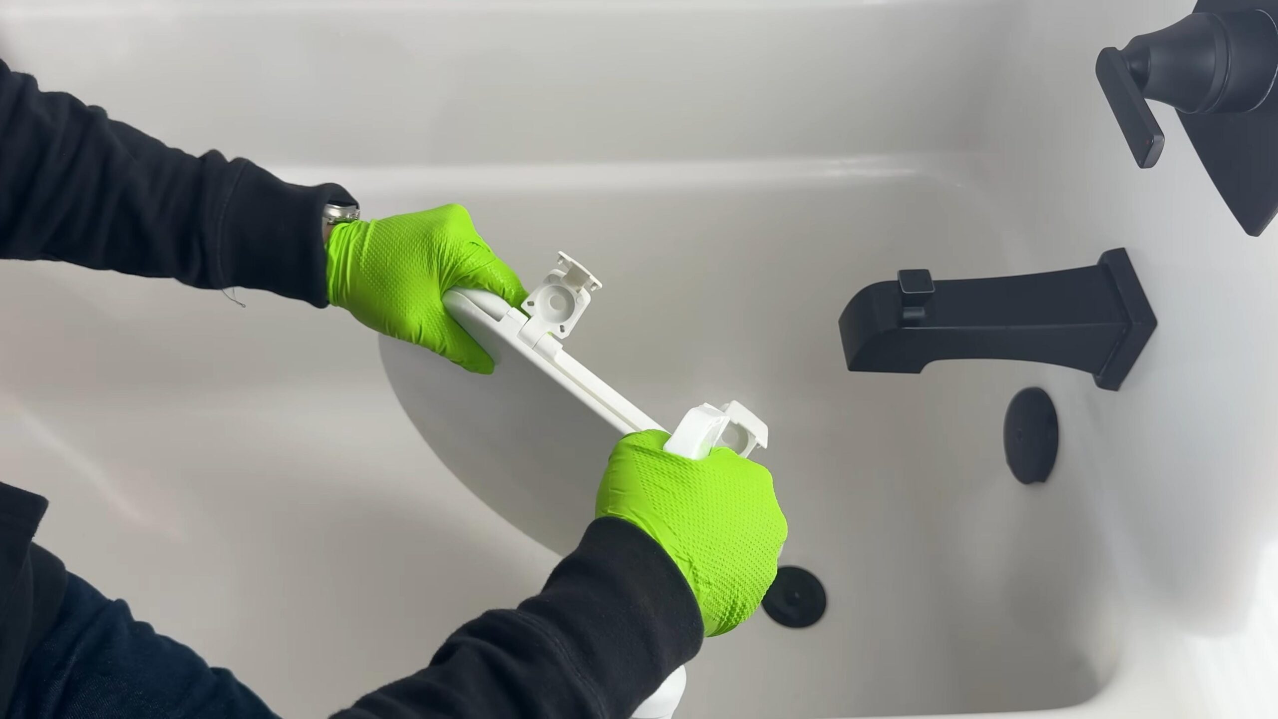 Simple bathroom cleaning tips