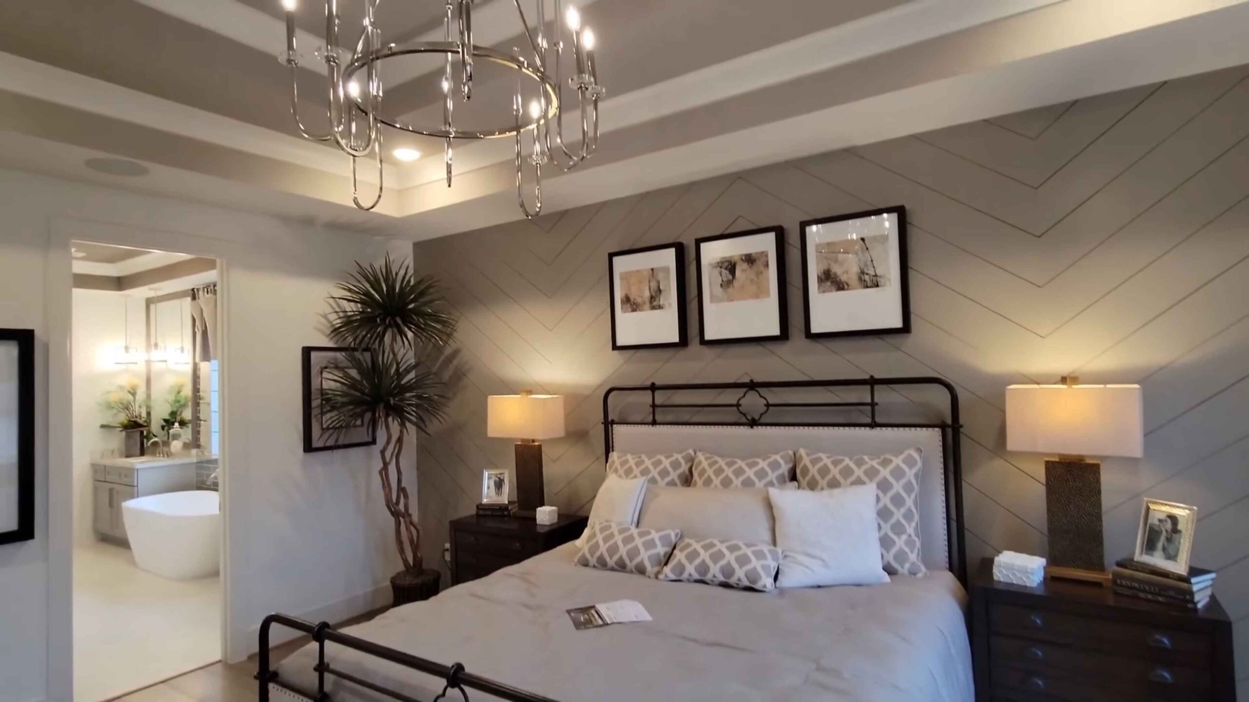 Clutter Free Bedroom Cleaning Tips